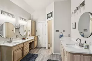 516 Shady Oaks Trail, Burleson, TX 76028 - Photo 27