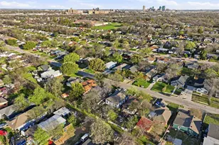 1044 E Cantey St, Fort Worth, TX 76104 - Photo 15