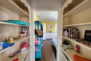 319 E Hubbard St, Lindale, TX 75771 - Photo 13