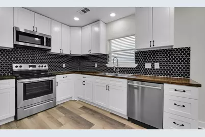 1713 Reuter Avenue, Waco, TX 76708 - Photo 9