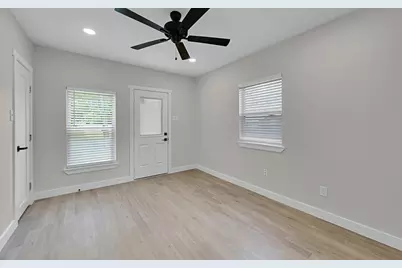 1713 Reuter Avenue, Waco, TX 76708 - Photo 25