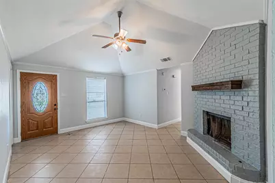 302 West Court, Glenn Heights, TX 75154 - Photo 5