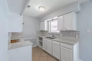 302 West Ct, Glenn Heights, TX 75154 - Photo 7