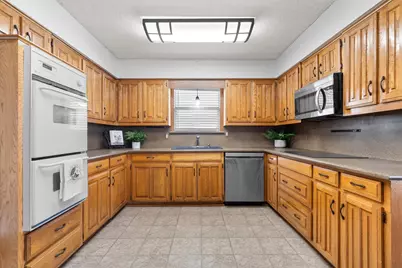 2315 Stone Glen Lane, Carrollton, TX 75007 - Photo 19