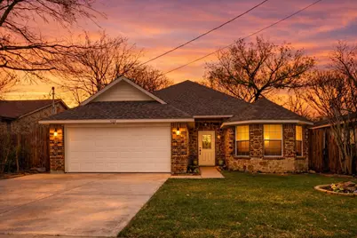8102 Melrose Street E, White Settlement, TX 76108 - Photo 5