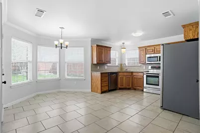 8102 Melrose Street E, White Settlement, TX 76108 - Photo 9