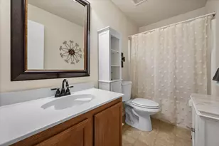 2139 Hacienda Ct, Grand Prairie, TX 75052 - Photo 27