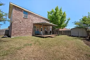2139 Hacienda Ct, Grand Prairie, TX 75052 - Photo 35
