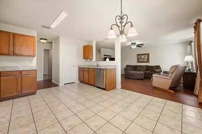 2139 Hacienda Court, Grand Prairie, TX 75052 - Photo 13