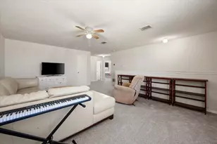 2139 Hacienda Ct, Grand Prairie, TX 75052 - Photo 23