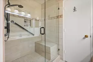 2139 Hacienda Ct, Grand Prairie, TX 75052 - Photo 21