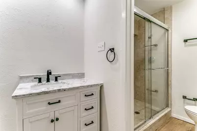 2627 Winterlake Drive, Carrollton, TX 75006 - Photo 17