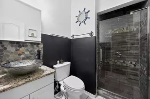 205 Lake Village Dr, McKinney, TX 75071 - Photo 17