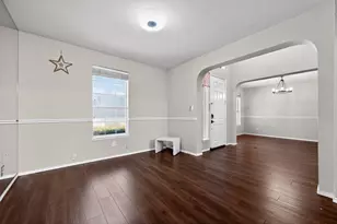 205 Lake Village Dr, McKinney, TX 75071 - Photo 7