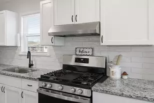 626 Shadyway Dr, Dallas, TX 75232 - Photo 5