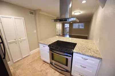 4206 Hawthorne Avenue #102, Dallas, TX 75219 - Photo 9