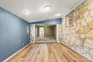 108 N Cherry Ln, Granbury, TX 76048 - Photo 11