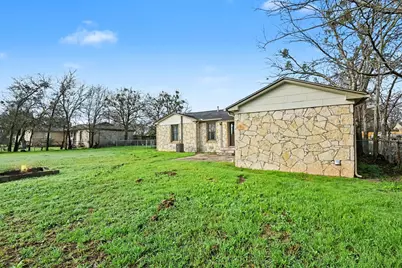 108 N Cherry Lane, Granbury, TX 76048 - Photo 23
