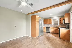 108 N Cherry Ln, Granbury, TX 76048 - Photo 9