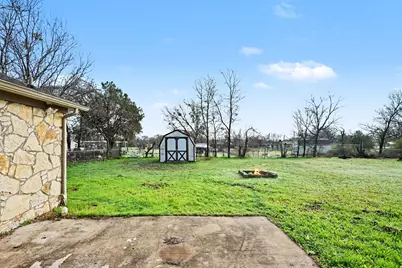 108 N Cherry Lane, Granbury, TX 76048 - Photo 25