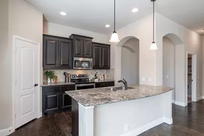 325 Sherbrook Street, Van Alstyne, TX 75495 - Photo 9