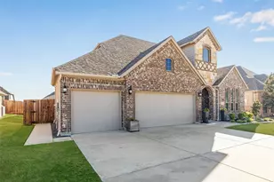 325 Sherbrook St, Van Alstyne, TX 75495 - Photo 5