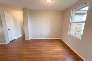 1006 Blackberry Trail, Lancaster, TX 75134 - Photo 11