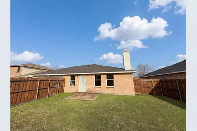 1006 Blackberry Trail, Lancaster, TX 75134 - Photo 5