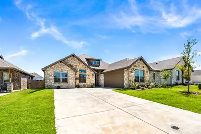 423 Maltese Drive, Red Oak, TX 75154 - Photo 1