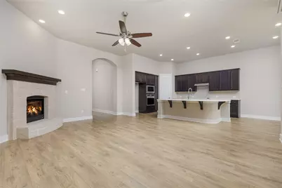 1829 Leo Drive, Van Alstyne, TX 75495 - Photo 5