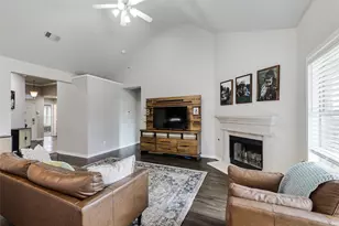 5817 Brookside Dr, Denton, TX 76226 - Photo 9