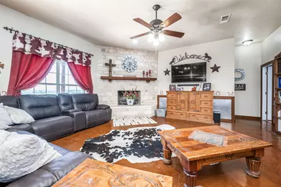 5855 Western Star Drive, Justin, TX 76247 - Photo 7