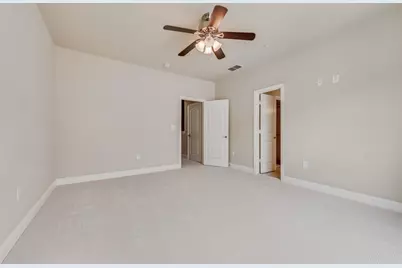 207 S Kealy Avenue, Lewisville, TX 75057 - Photo 19
