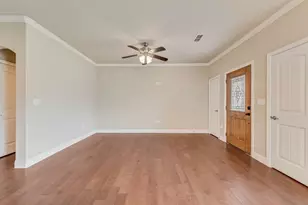 207 S Kealy Ave, Lewisville, TX 75057 - Photo 5