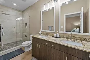 613 W Elm St, Denison, TX 75020 - Photo 7