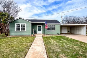 710 S Orient St, Stamford, TX 79553 - Photo 17