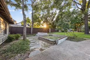 7937 Deer Trail Dr, Dallas, TX 75238 - Photo 31