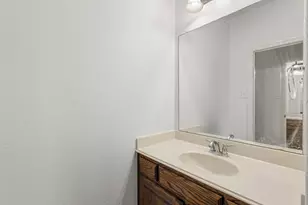 1818 Park Highland Way, Arlington, TX 76012 - Photo 17