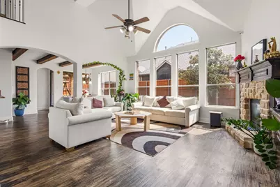 1818 Park Highland Way, Arlington, TX 76012 - Photo 5