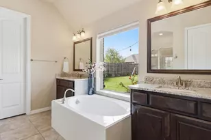 800 River Oak Ave, Euless, TX 76039 - Photo 19