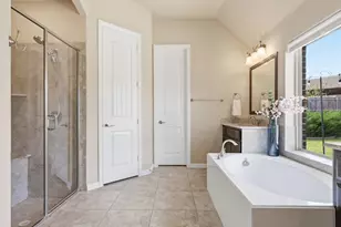 800 River Oak Ave, Euless, TX 76039 - Photo 17