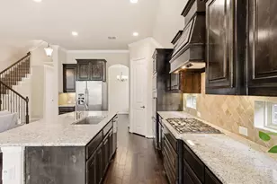 800 River Oak Ave, Euless, TX 76039 - Photo 7