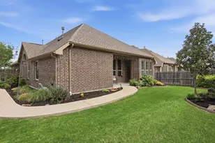 800 River Oak Ave, Euless, TX 76039 - Photo 29