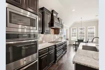 800 River Oak Avenue, Euless, TX 76039 - Photo 9