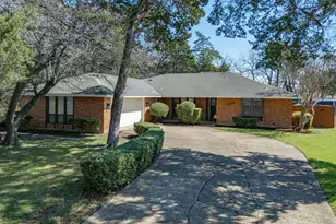 1029 Cedar Trail Dr, Cedar Hill, TX 75104 - Photo 1