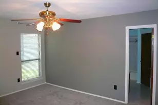 3920 Woodruff Ct, Arlington, TX 76017 - Photo 17