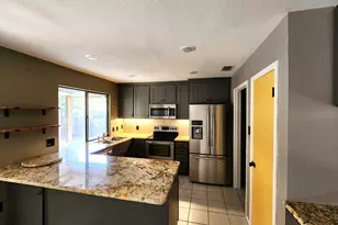 3920 Woodruff Ct, Arlington, TX 76017 - Photo 9