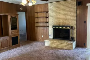 2102 Jeannette Ct, Arlington, TX 76010 - Photo 3