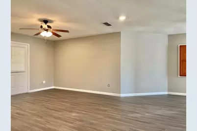 204 Honey Bee Drive #206, Joshua, TX 76058 - Photo 5