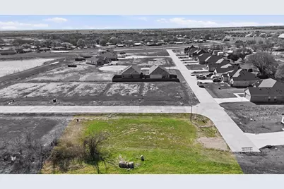 524 Escovedo Drive, Italy, TX 76651 - Photo 1